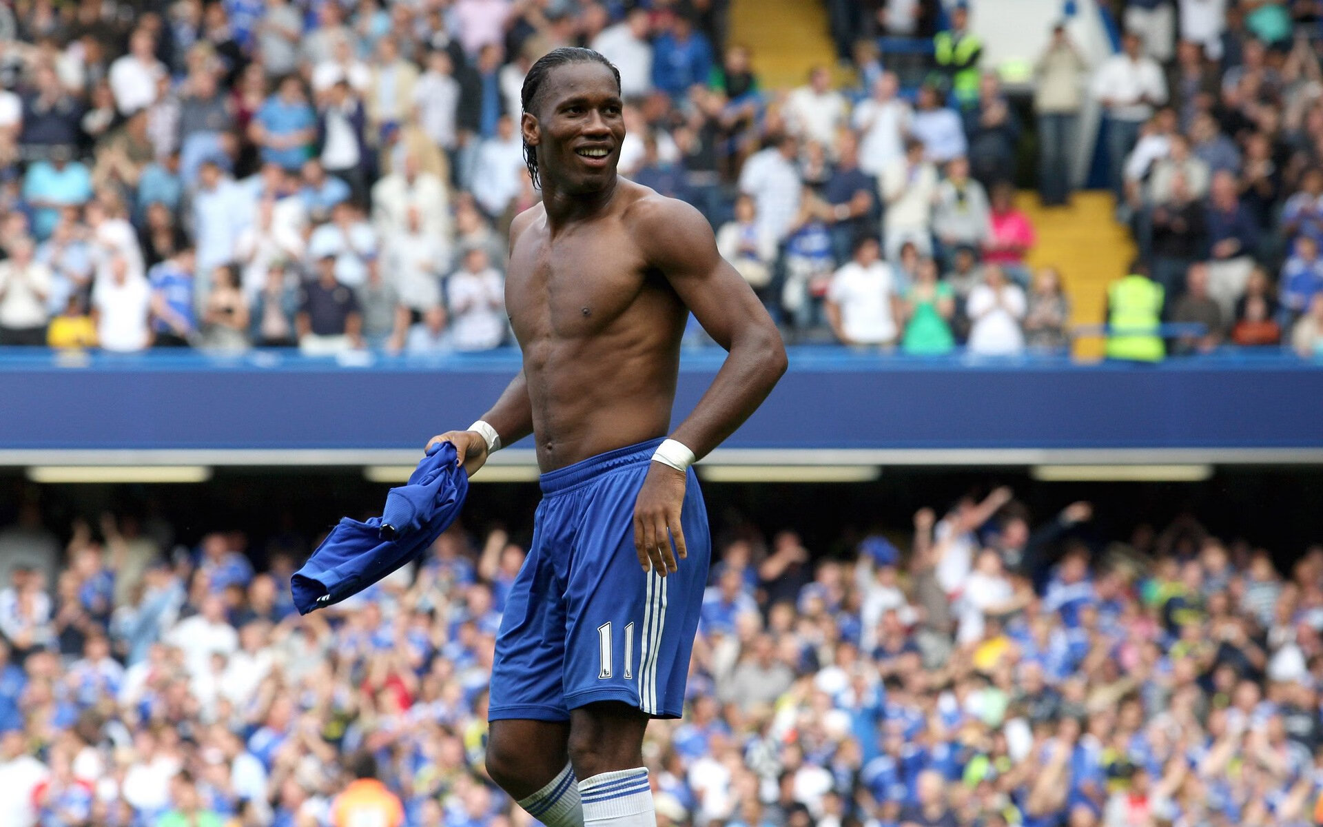 切尔西未能突破卡拉巴赫防线,2-2战平,未能全取三分,切尔西8